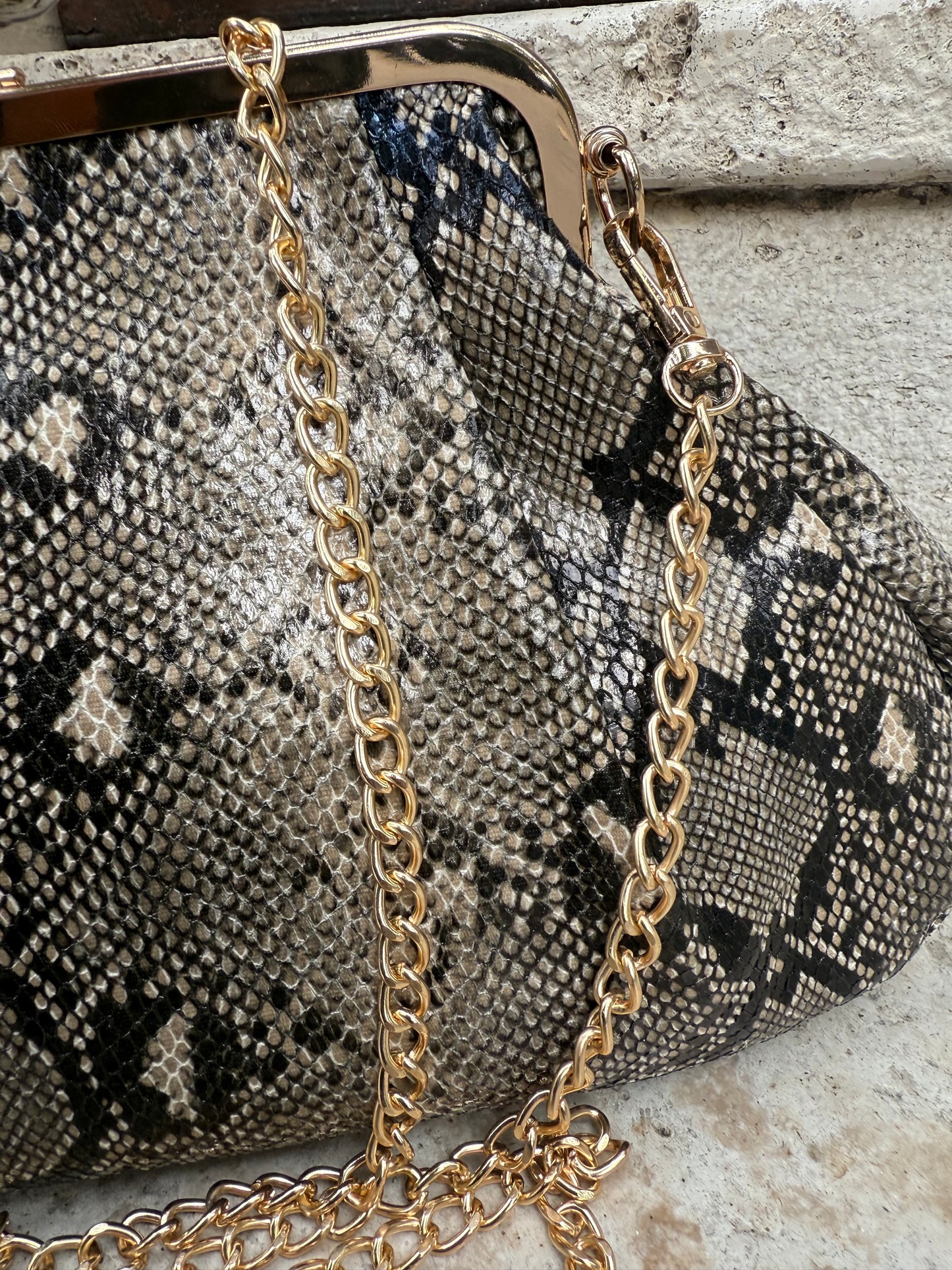 Clutch Cobrata