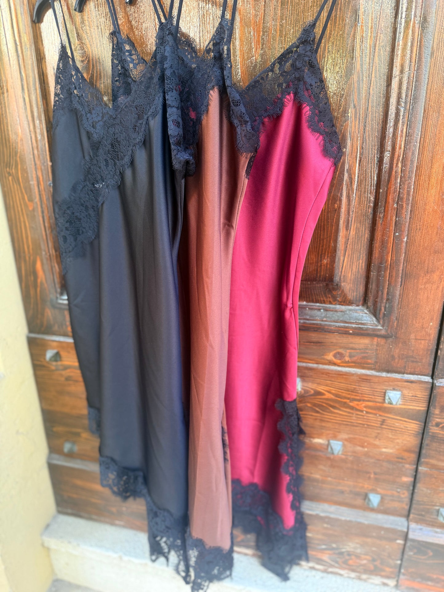 Canotta lingerie asimmetrica