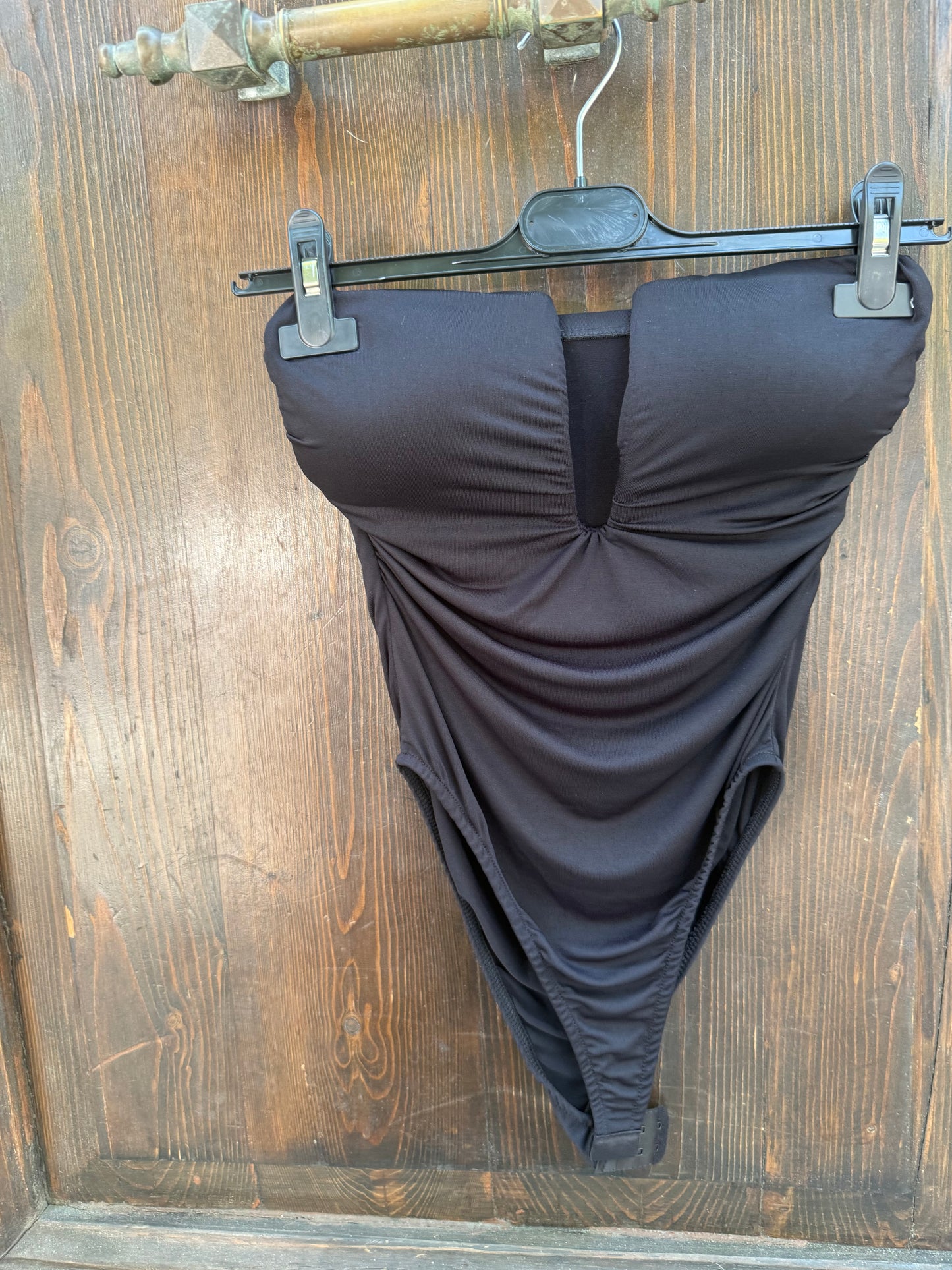 Body scollo a V
