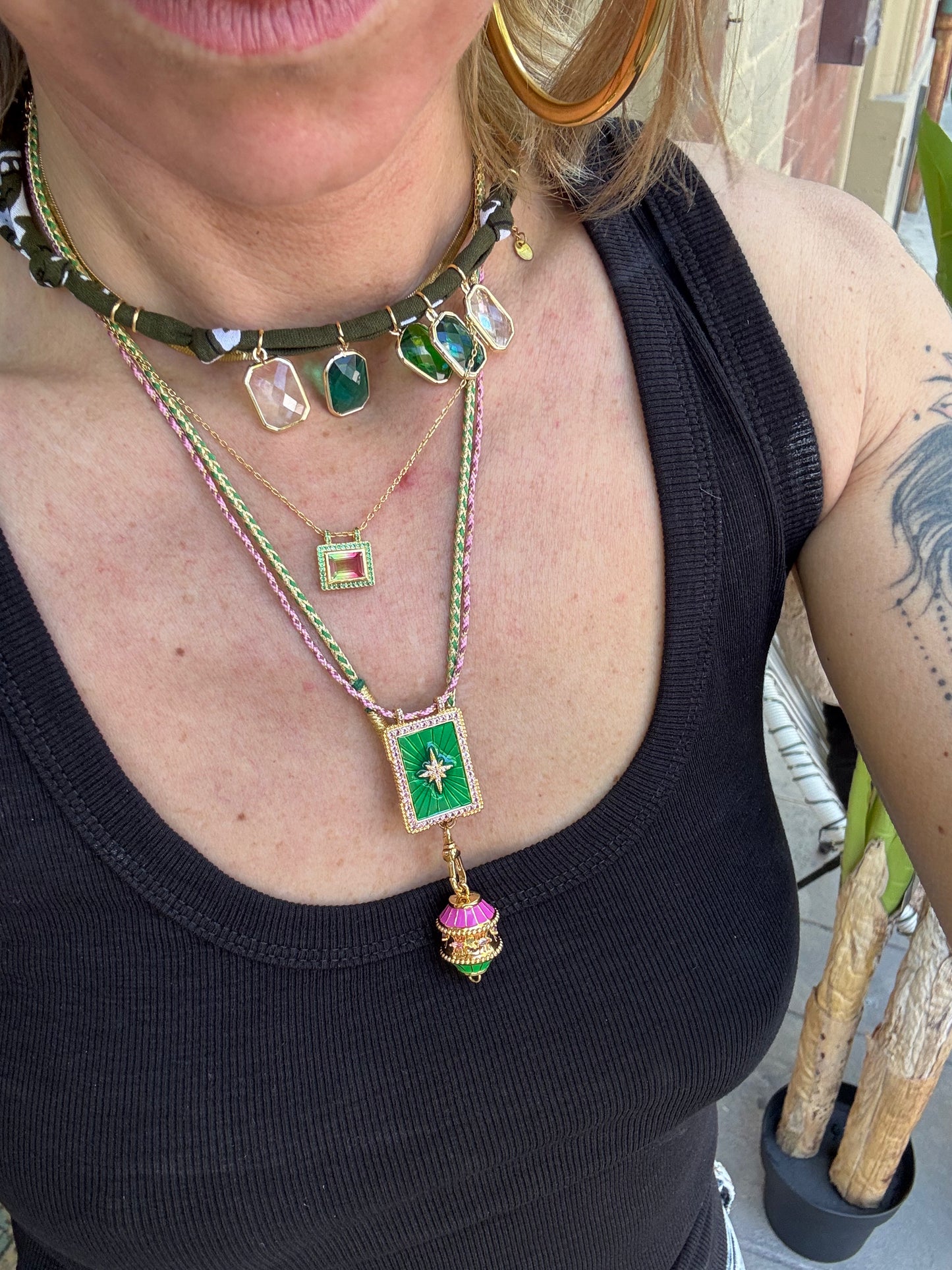 Collier-Big Talisman Fuxia Green
