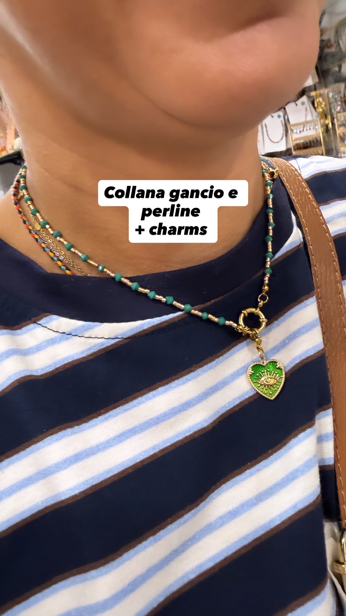 Collana perline colorate e gancio