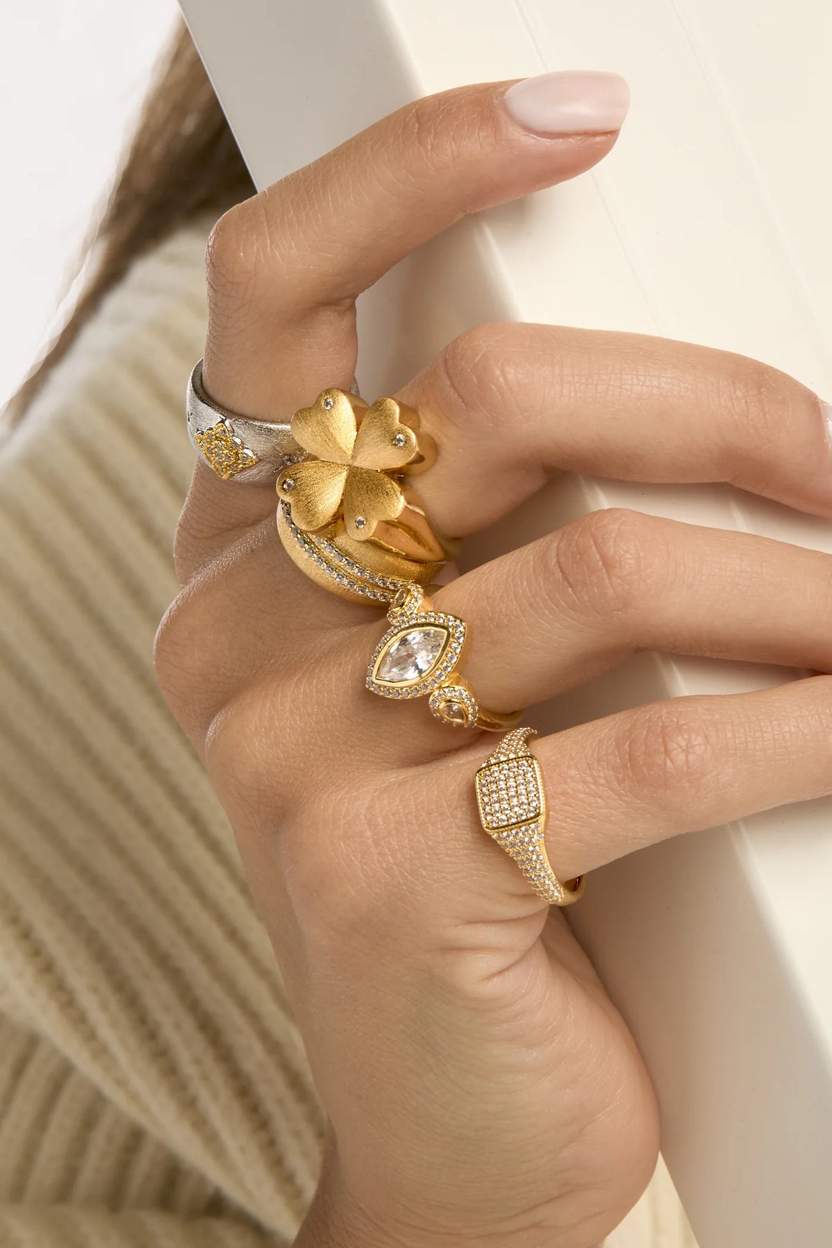 SQUARE SIGNET