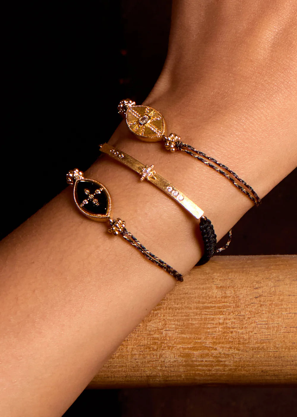 BRACELET - BLACK CHENNAI IRIS