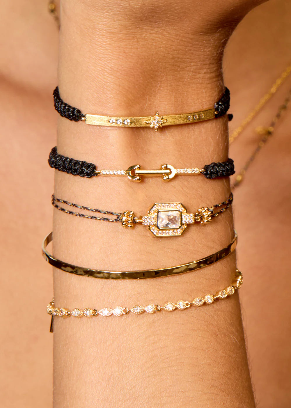 BRACELET - GOLD SHINY ART DECO