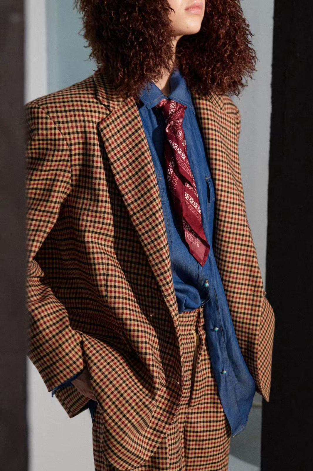 Blazer over a scacchi