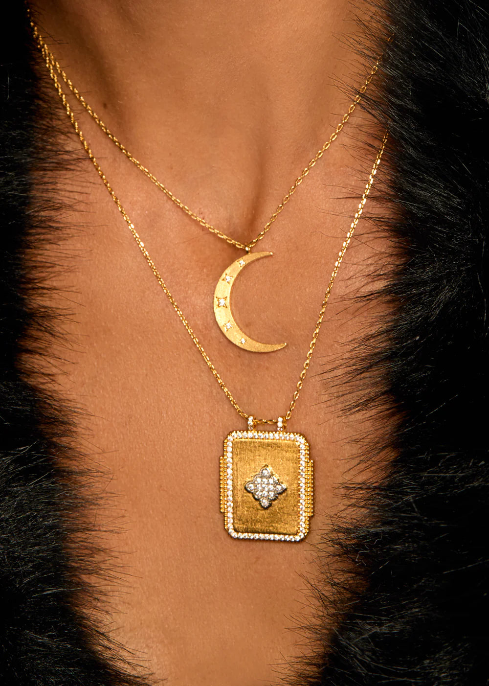NECKLACE - STAR MOON