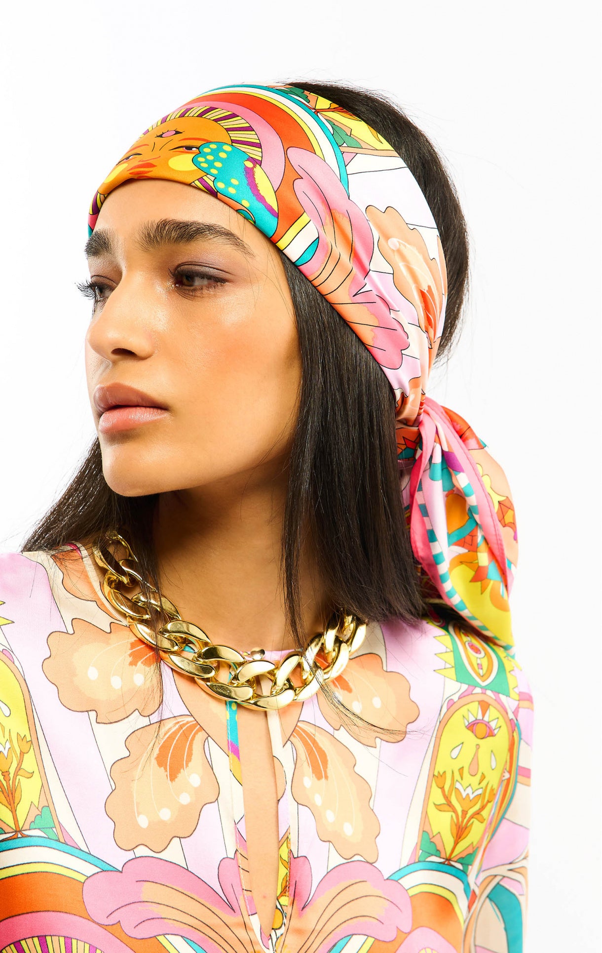 MEDIUM SCARF ENCHANTED